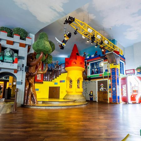 Legoland Windsor Resort Экстерьер фото